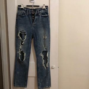 BDG High-Rise Ripped Jean